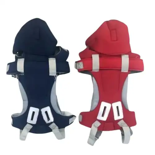 Porte-bébé coloris bleu marine et rouge